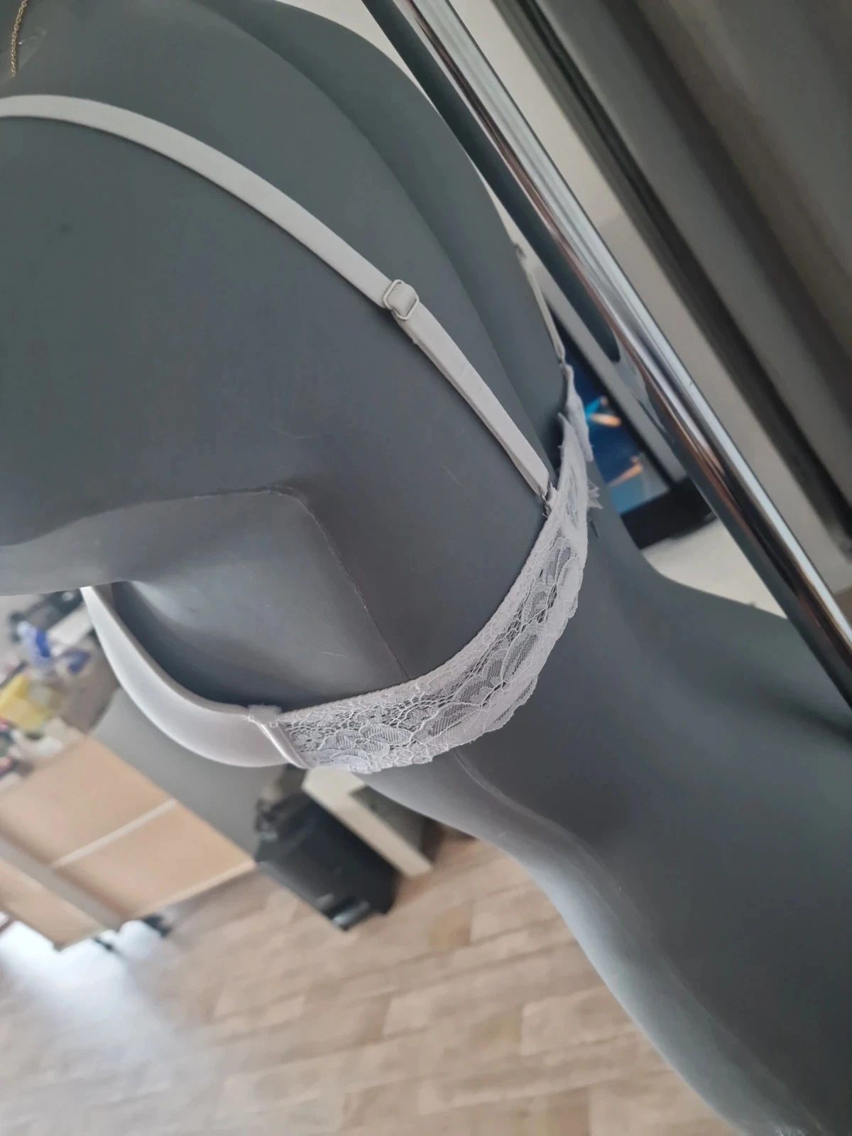 Very pretty white padded bra – photo 2